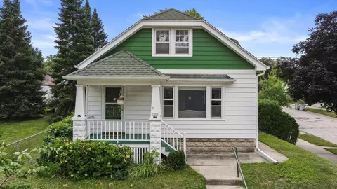5415 W W Wls, Milwaukee, WI 53208
