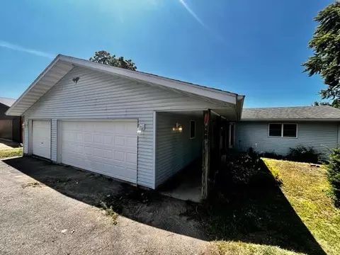 108 Malin, Genoa, WI 54632