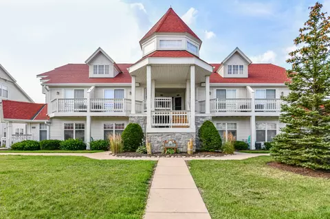 2171 Landings, Delavan, WI 53115