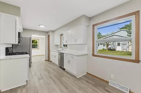 w172n8958 Shady, Menomonee Falls, WI 53051