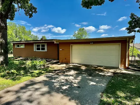 2021 Center, Waukesha, WI 53189