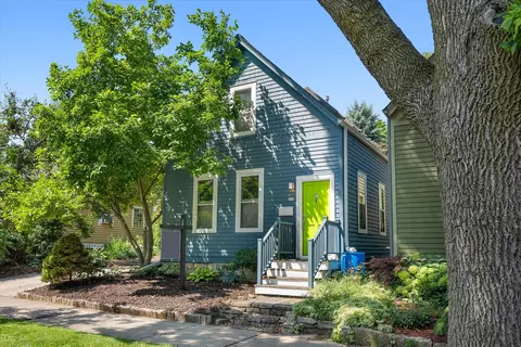 214 E Vine, Milwaukee, WI 53212