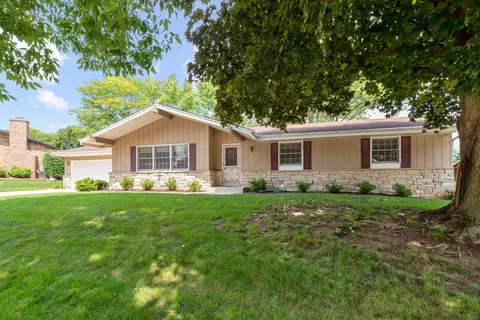 5758 Glen Hvn, Greendale, WI 53129