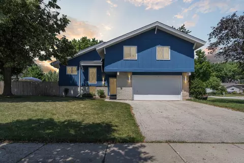 560 E Golden, Oak Creek, WI 53154