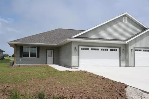 2832 Granite, Sheboygan, WI 53081