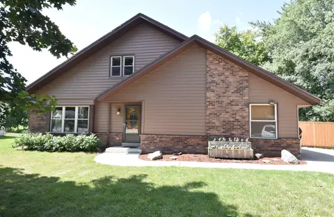 3795 S Spruce, New Berlin, WI 53151