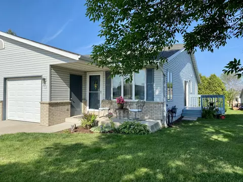 523 Dutch, Oostburg, WI 53070