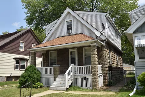 2160 S 69th #2162, West Allis, WI 53219