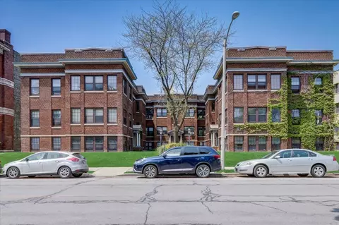 2533 N Downer #4, Milwaukee, WI 53211