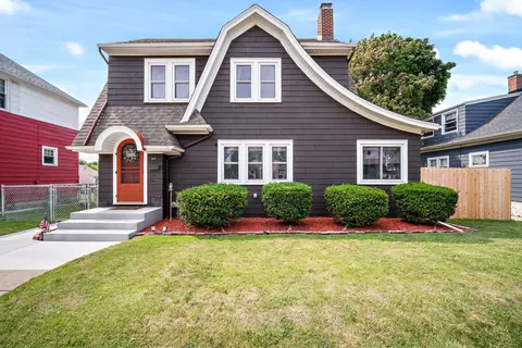 717 Menomonee, South Milwaukee, WI 53172