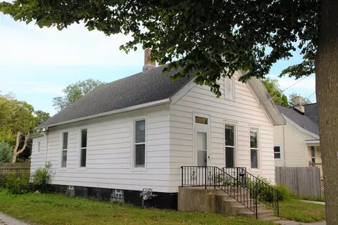 1309 Buchanan, Racine, WI 53402