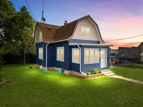 316 Roosevelt, West Bend, WI 53090