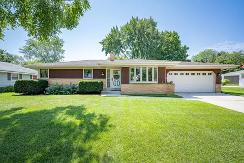 6275 W Arch, Brown Deer, WI 53223