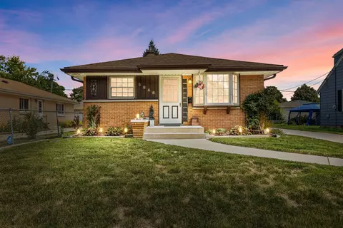 5848 N 78th, Milwaukee, WI 53218