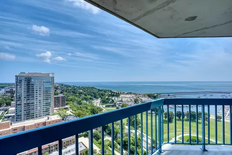 1660 N Prospect #2501, Milwaukee, WI 53202
