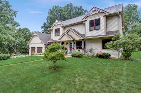 1547 N 120th, Wauwatosa, WI 53226