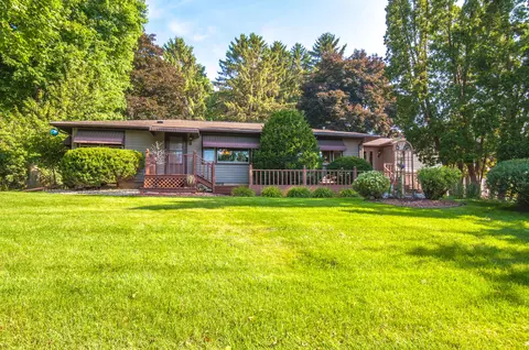 2301 Main, Onalaska, WI 54650 photo 1