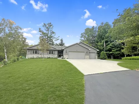 4320 Birch Hl, Sheboygan, WI 53081