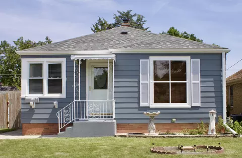 1415 Lathrop, Racine, WI 53405