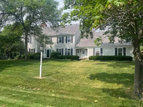 10821 N Norway, Mequon, WI 53092