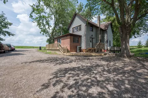 n1884 County Road D, Hebron, WI 53538