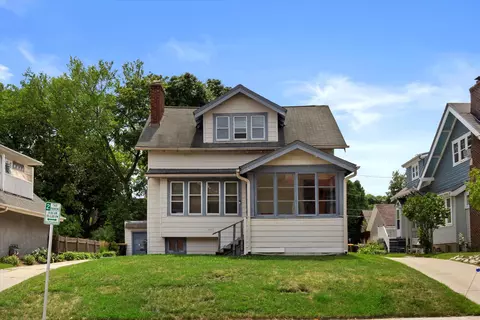 6809 W W Wls #6807, Wauwatosa, WI 53213