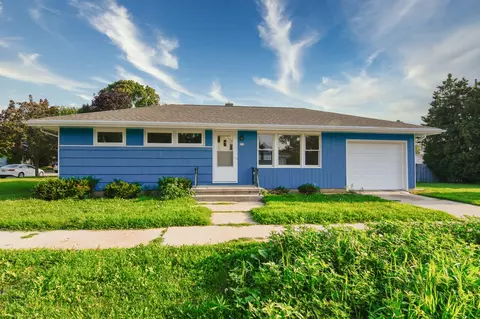 812 School, Manitowoc, WI 54220
