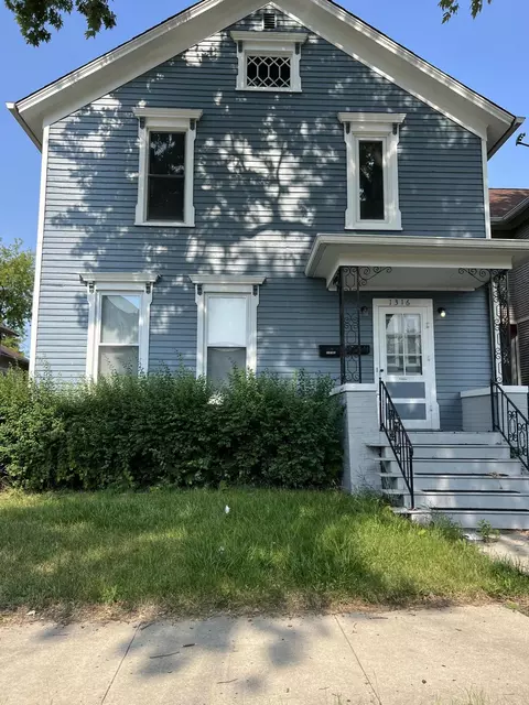 1316 Park, Racine, WI 53403
