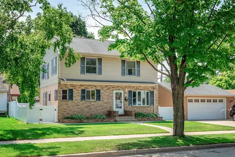 5411 W Ohio, Milwaukee, WI 53219