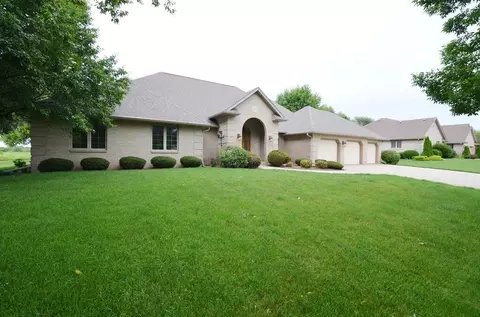 1716 Turtle Mound, Whitewater, WI 53190