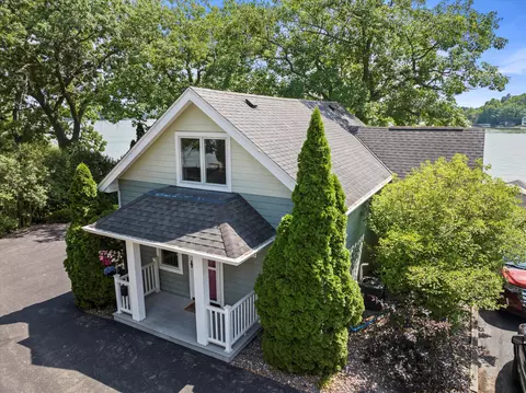 n57w34355 Nickels Pt, Oconomowoc, WI 53066