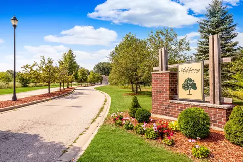 8469 S Ashbury #204, Oak Creek, WI 53154