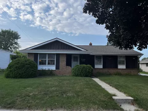 2818 E College, Cudahy, WI 53110