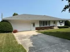840 Viebahn, Manitowoc, WI 54220