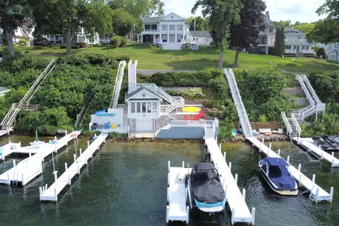 464 Harvard, Fontana, WI 53125