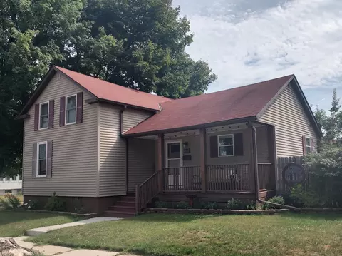 941 N 15th, Manitowoc, WI 54220
