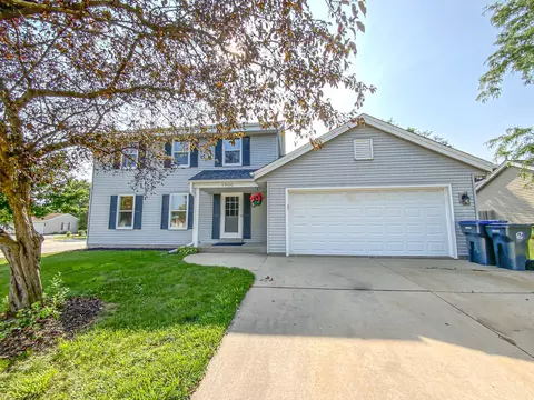 1900 Cliff-alex, Waukesha, WI 53189