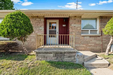 7126 W Becher, West Allis, WI 53219