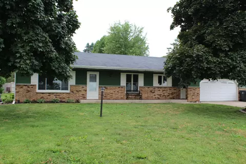 6933 State Rd 175, Addison, WI 53002