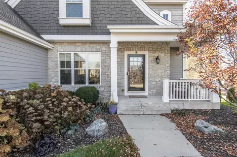 2808 Noquets, Waukesha, WI 53189
