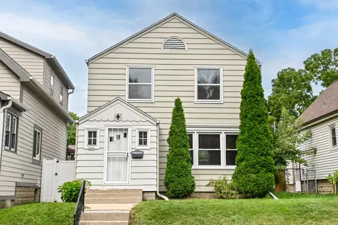2433 S 63rd, West Allis, WI 53219