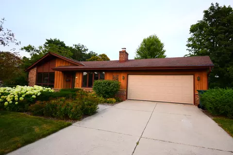 726 6th, Grafton, WI 53024