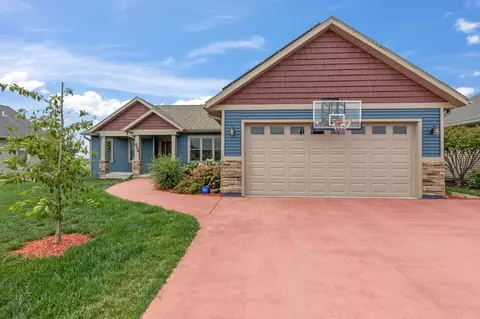 806 Linda, Watertown, WI 53094