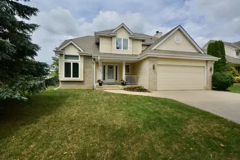 1282 Swallow, Waukesha, WI 53189