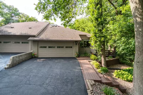 2614 East, Onalaska, WI 54650