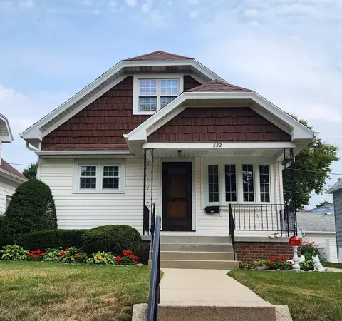 822 E Wilbur, Milwaukee, WI 53207