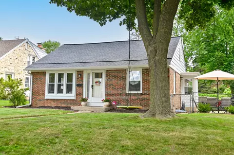 2922 N 90th, Milwaukee, WI 53222