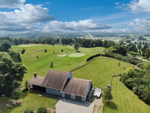 E7501 Circle, Viroqua, WI 54665