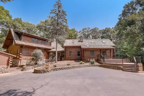 w310s428 Maple, Delafield, WI 53188