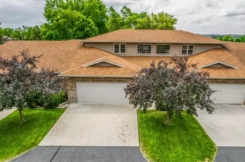 130 Eagle Pointe #C, Delavan, WI 53115